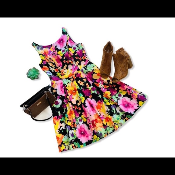 The Limited Floral Dress Sz 4 EUC - Picture 5 of 7